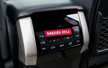 Toyota Land Cruiser Prado 150 рестайлинг 2, 2020 год, 5 799 000 рублей, 18 фотография