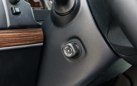 Toyota Land Cruiser Prado 150 рестайлинг 2, 2020 год, 5 799 000 рублей, 30 фотография