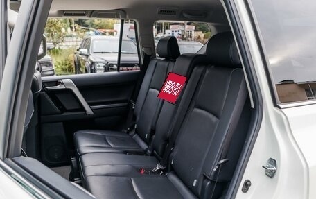 Toyota Land Cruiser Prado 150 рестайлинг 2, 2020 год, 5 799 000 рублей, 15 фотография