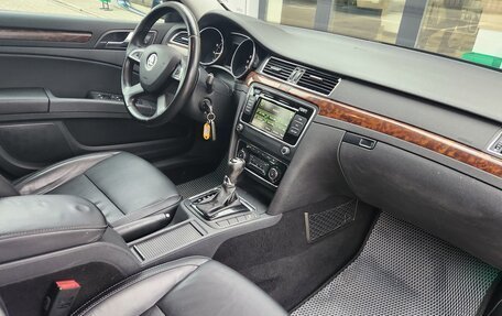 Skoda Superb III рестайлинг, 2013 год, 980 000 рублей, 16 фотография
