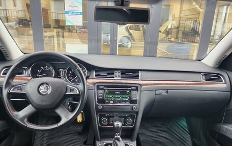 Skoda Superb III рестайлинг, 2013 год, 980 000 рублей, 22 фотография