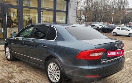 Skoda Superb III рестайлинг, 2013 год, 980 000 рублей, 26 фотография