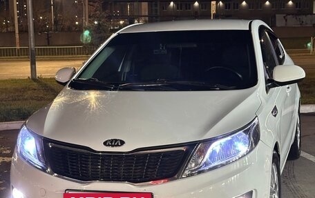 KIA Rio III рестайлинг, 2013 год, 590 000 рублей, 3 фотография