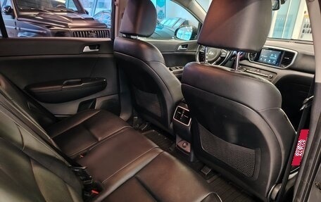 KIA Sportage IV рестайлинг, 2018 год, 1 895 000 рублей, 7 фотография