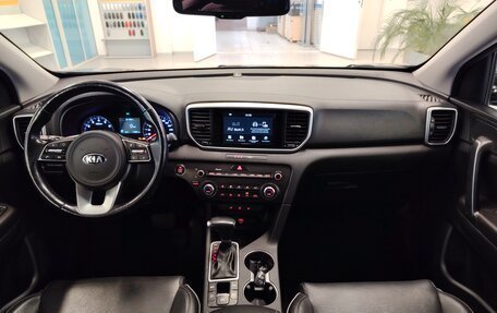 KIA Sportage IV рестайлинг, 2018 год, 1 895 000 рублей, 8 фотография