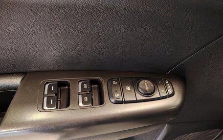 KIA Sportage IV рестайлинг, 2018 год, 1 895 000 рублей, 10 фотография