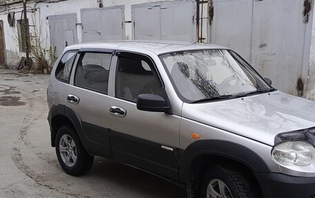 Chevrolet Niva I рестайлинг, 2013 год, 450 000 рублей, 2 фотография