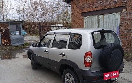 Chevrolet Niva I рестайлинг, 2013 год, 450 000 рублей, 3 фотография