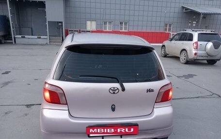 Toyota Vitz, 1999 год, 349 000 рублей, 2 фотография