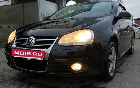 Volkswagen Jetta VI, 2010 год, 330 000 рублей, 2 фотография