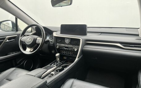 Lexus RX IV рестайлинг, 2021 год, 5 850 000 рублей, 14 фотография