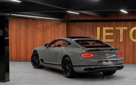 Bentley Continental GT III, 2022 год, 28 300 000 рублей, 11 фотография