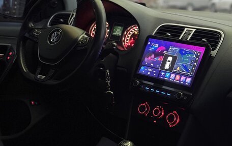 Volkswagen Polo VI (EU Market), 2011 год, 850 000 рублей, 8 фотография