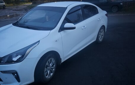 KIA Rio IV, 2017 год, 1 330 000 рублей, 3 фотография