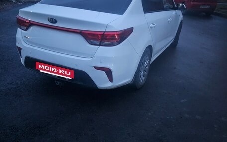 KIA Rio IV, 2017 год, 1 330 000 рублей, 6 фотография