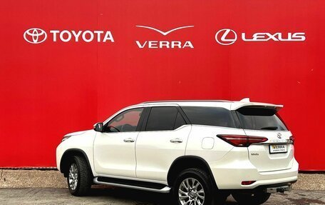 Toyota Fortuner II, 2022 год, 5 700 000 рублей, 3 фотография