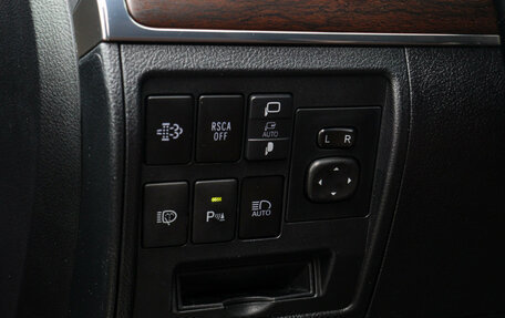 Toyota Land Cruiser 200, 2017 год, 6 770 000 рублей, 16 фотография