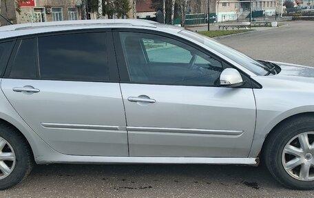 Renault Laguna III рестайлинг, 2009 год, 640 000 рублей, 3 фотография