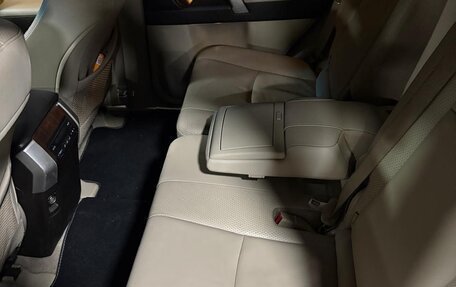 Toyota Land Cruiser Prado 150 рестайлинг 2, 2009 год, 2 890 000 рублей, 10 фотография