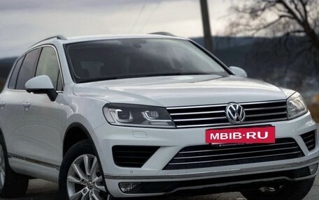 Volkswagen Touareg III, 2016 год, 3 320 000 рублей, 2 фотография