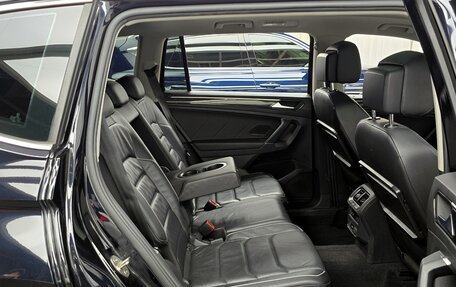 Volkswagen Tiguan II, 2018 год, 2 462 000 рублей, 12 фотография