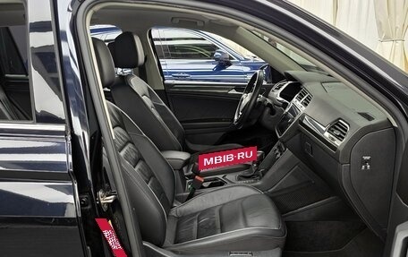 Volkswagen Tiguan II, 2018 год, 2 462 000 рублей, 11 фотография