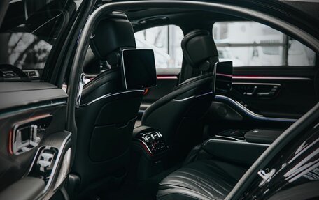 Mercedes-Benz S-Класс AMG, 2023 год, 24 000 000 рублей, 19 фотография