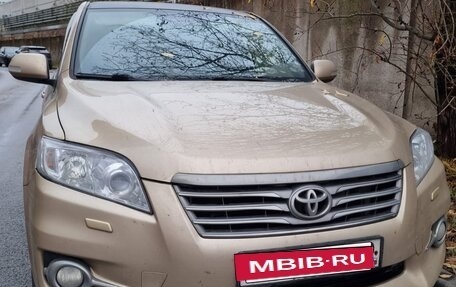 Toyota RAV4, 2011 год, 1 200 000 рублей, 19 фотография