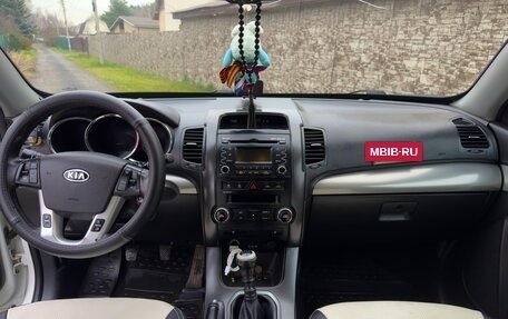 KIA Sorento II рестайлинг, 2012 год, 1 900 000 рублей, 20 фотография