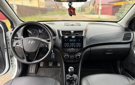 Hyundai Solaris II рестайлинг, 2015 год, 950 000 рублей, 8 фотография