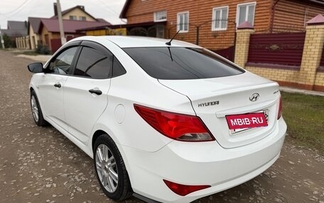Hyundai Solaris II рестайлинг, 2015 год, 950 000 рублей, 5 фотография