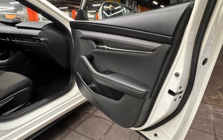 Mazda 3, 2019 год, 1 590 000 рублей, 16 фотография