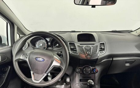 Ford Fiesta, 2015 год, 680 000 рублей, 13 фотография