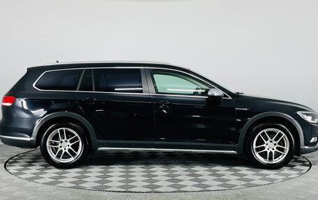 Volkswagen Passat B8 рестайлинг, 2017 год, 2 490 000 рублей, 6 фотография