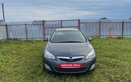 Opel Astra J, 2012 год, 850 000 рублей, 2 фотография