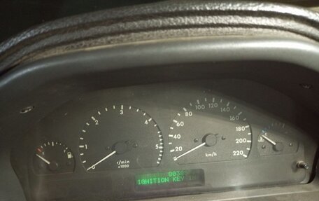 Land Rover Range Rover III, 1996 год, 450 000 рублей, 15 фотография