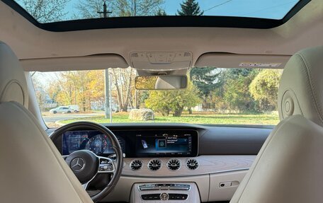 Mercedes-Benz E-Класс, 2018 год, 4 500 000 рублей, 11 фотография