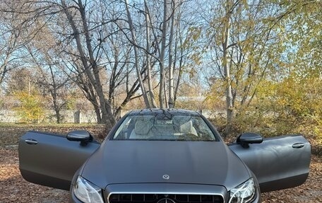 Mercedes-Benz E-Класс, 2018 год, 4 500 000 рублей, 5 фотография