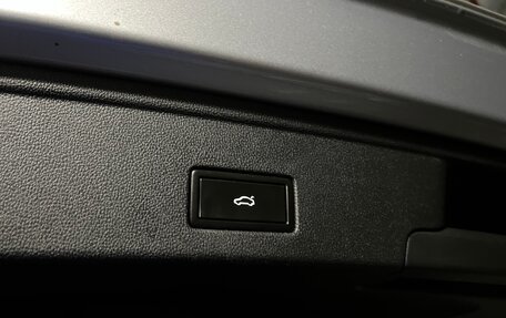 Volkswagen Touareg III, 2018 год, 5 600 000 рублей, 4 фотография