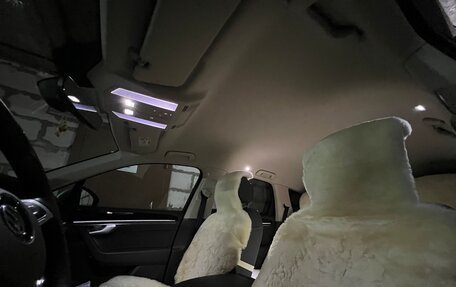 Volkswagen Touareg III, 2018 год, 5 600 000 рублей, 8 фотография