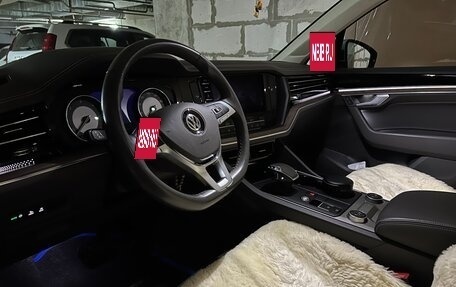 Volkswagen Touareg III, 2018 год, 5 600 000 рублей, 9 фотография