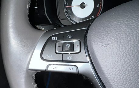 Volkswagen Touareg III, 2018 год, 5 600 000 рублей, 21 фотография