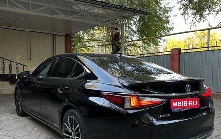 Lexus ES VII, 2022 год, 2 900 000 рублей, 3 фотография