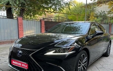 Lexus ES VII, 2022 год, 2 900 000 рублей, 5 фотография