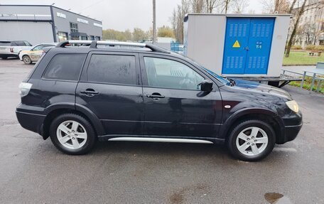 Mitsubishi Outlander III рестайлинг 3, 2006 год, 530 000 рублей, 2 фотография