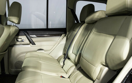 Mitsubishi Pajero IV, 2017 год, 2 649 898 рублей, 10 фотография