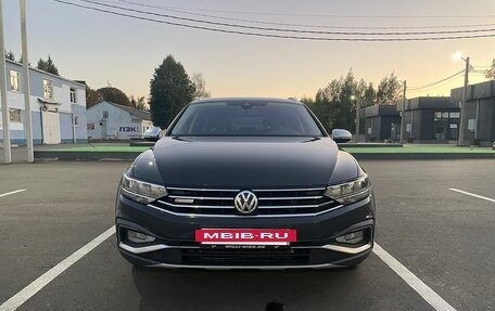 Volkswagen Passat B8 рестайлинг, 2020 год, 2 650 000 рублей, 2 фотография