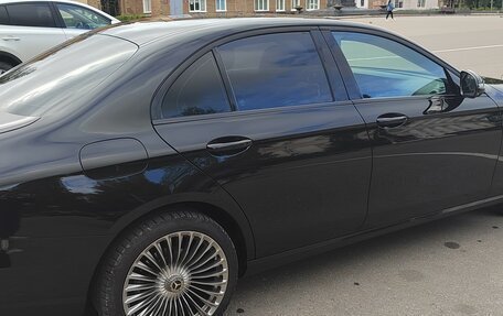 Mercedes-Benz E-Класс, 2019 год, 3 300 000 рублей, 3 фотография