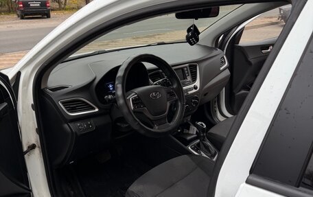 Hyundai Solaris II рестайлинг, 2017 год, 1 450 000 рублей, 4 фотография