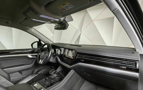 Volkswagen Touareg III, 2021 год, 4 650 000 рублей, 9 фотография